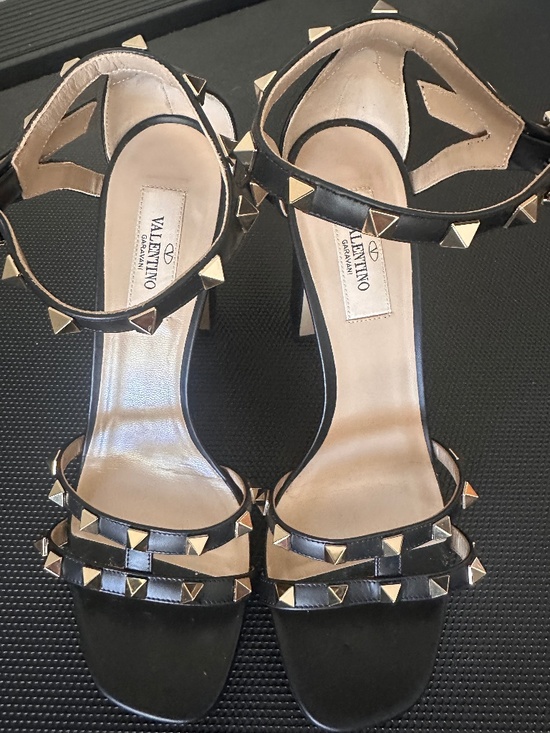 Valentino Garavani Shoes - Womens shoes
